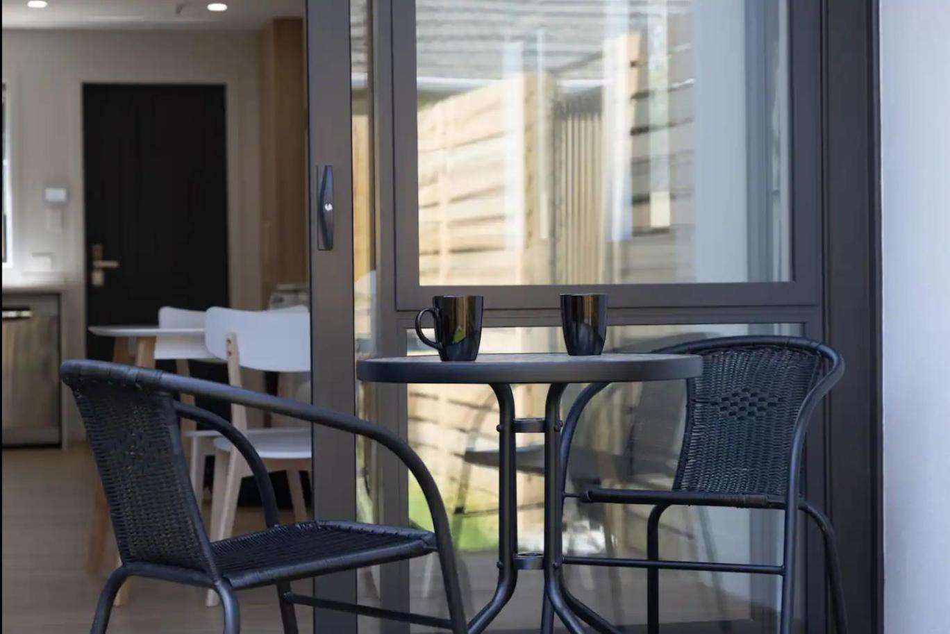 Discover A Brand New Apartment In Vibrant Chch Christchurch Exterior foto